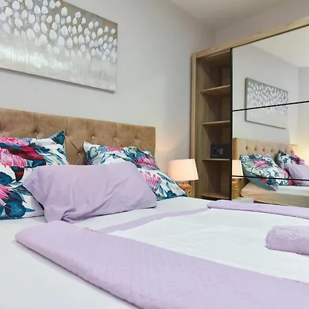 Vidar Apartment Budva
